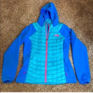 North Face thermoball jacket.